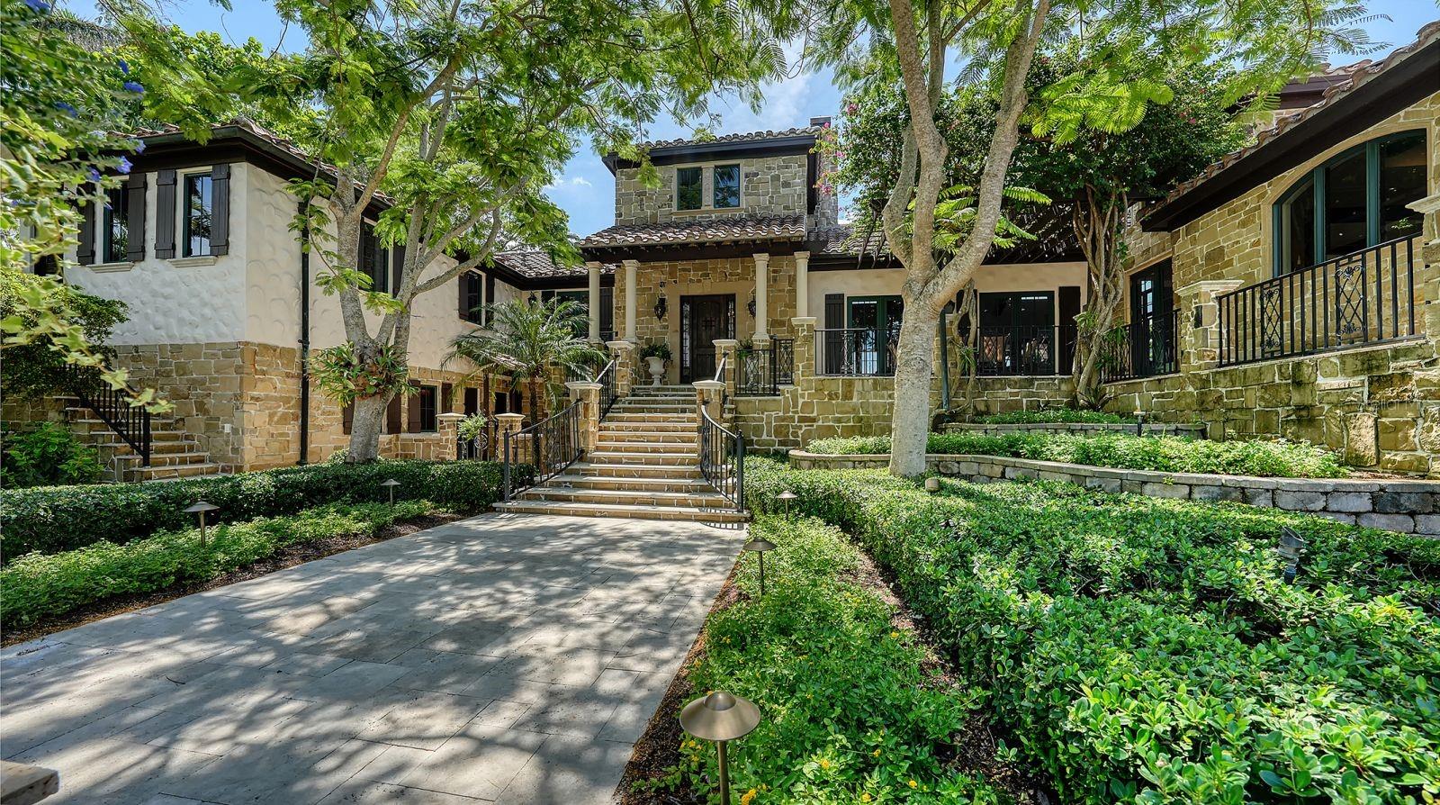 COCOANUT BAYOU - Residential