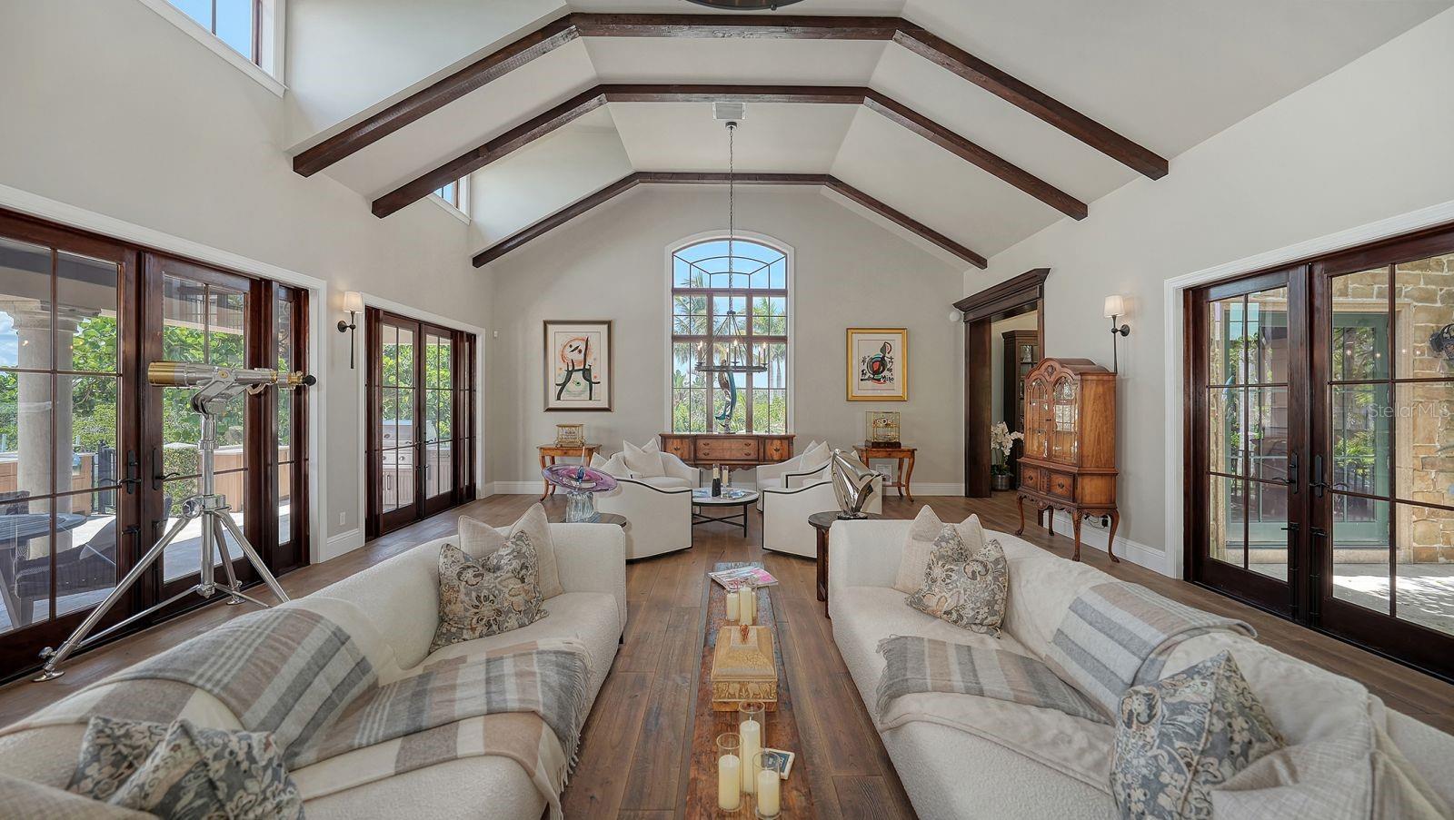 COCOANUT BAYOU - Residential