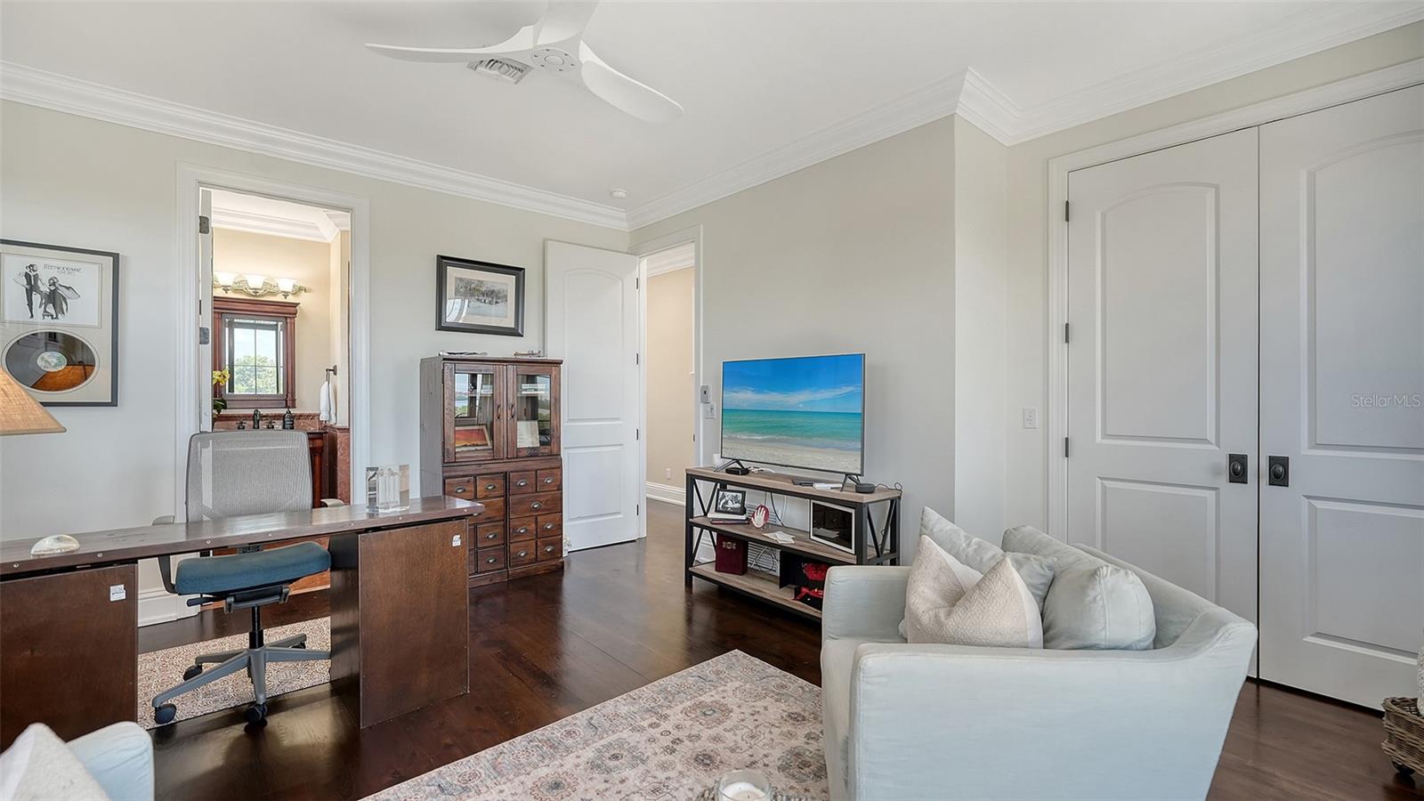 COCOANUT BAYOU - Residential