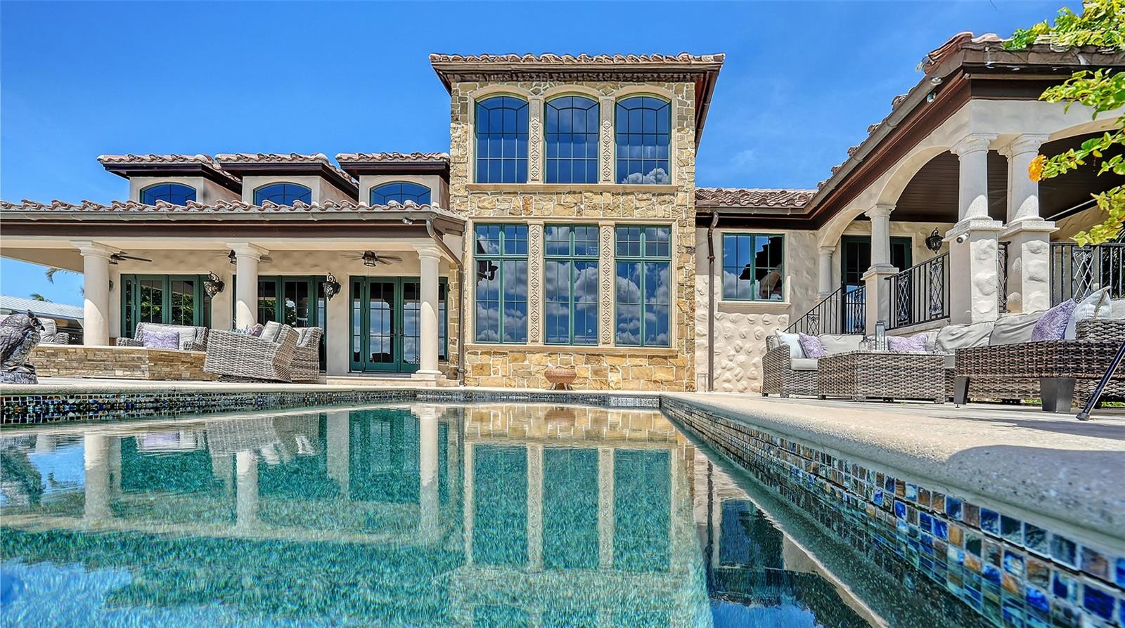 COCOANUT BAYOU - Residential