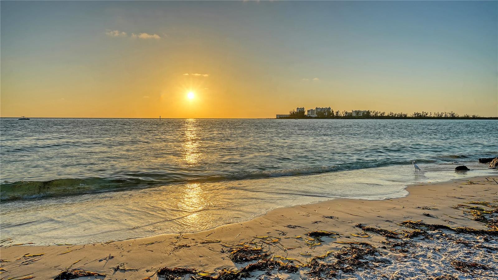 COCOANUT BAYOU - Residential