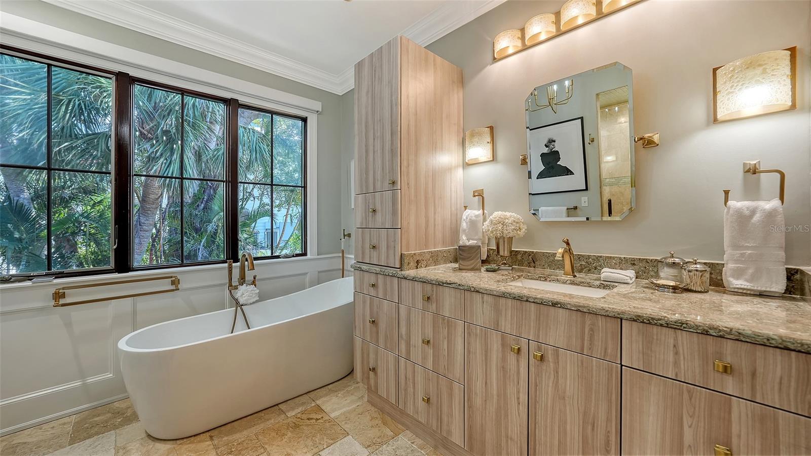 COCOANUT BAYOU - Residential