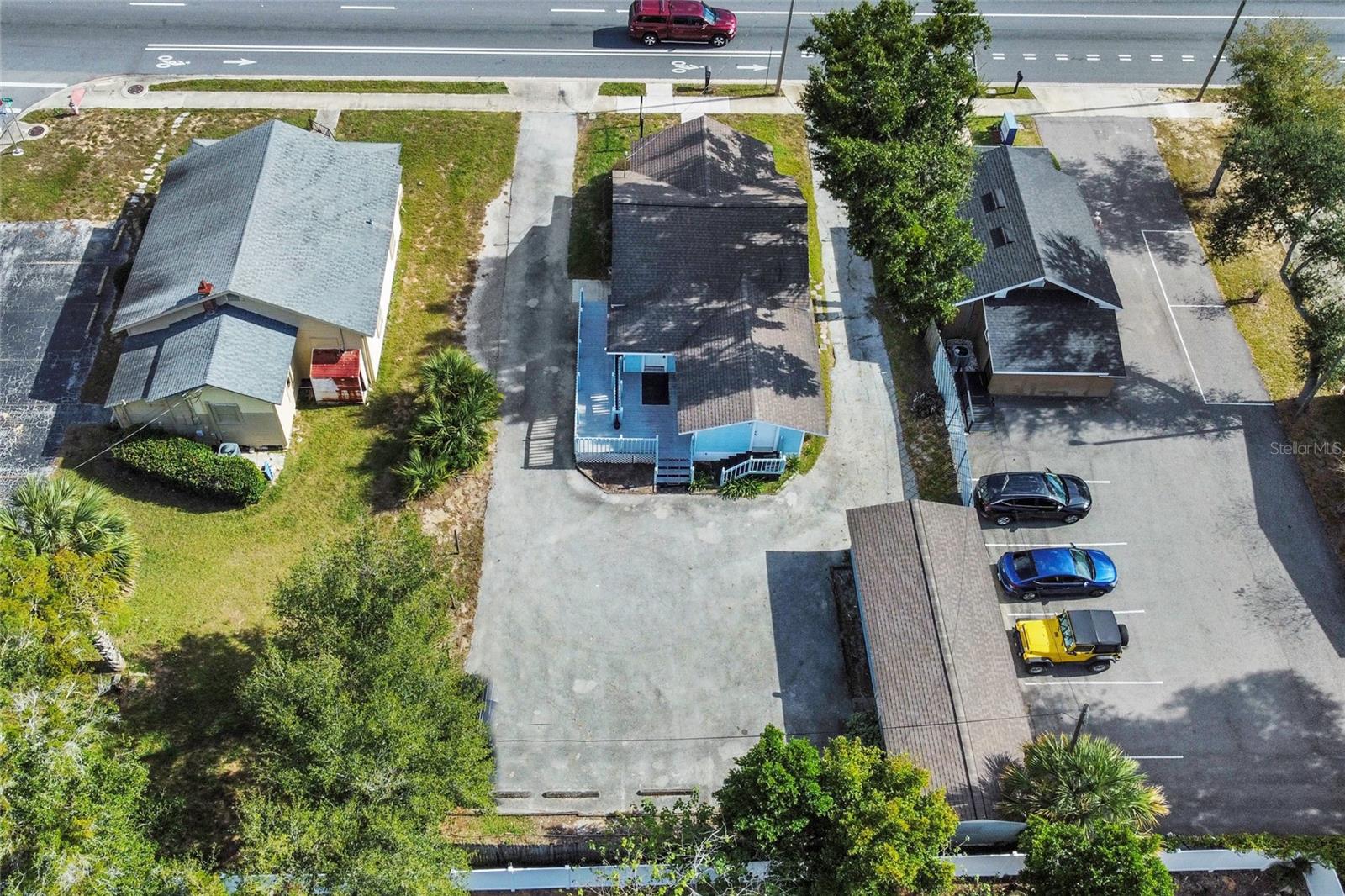 BISHOPS - Commercial Sale