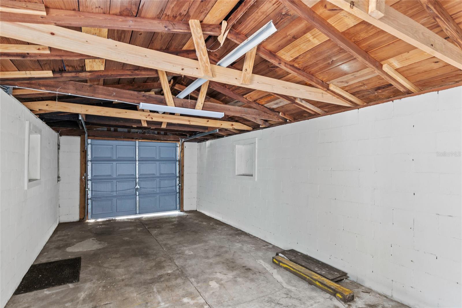 BISHOPS - Commercial Sale