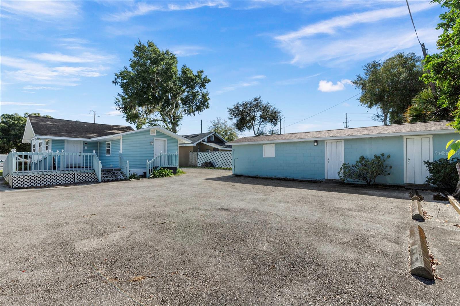 BISHOPS - Commercial Sale