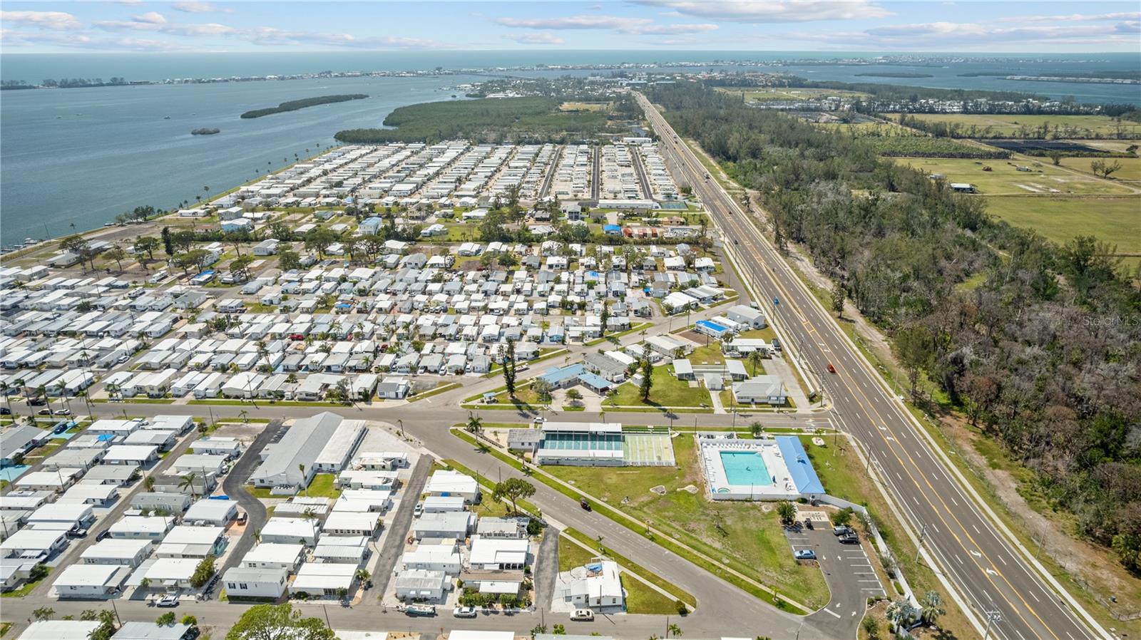 PARADISE BAY ESTATES CO-OP - Land