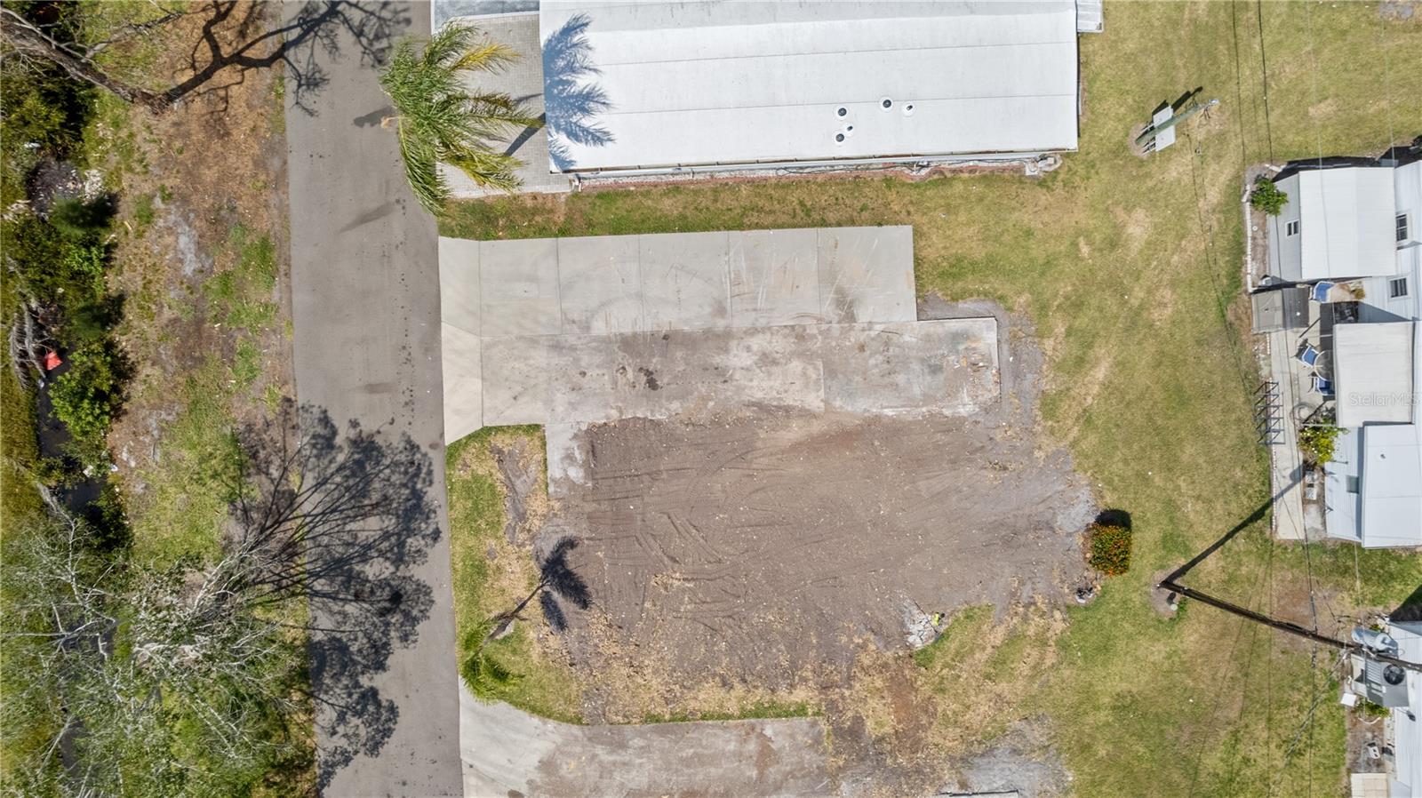PARADISE BAY ESTATES CO-OP - Land