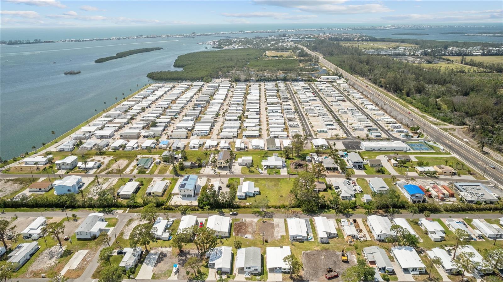 PARADISE BAY ESTATES CO-OP - Land