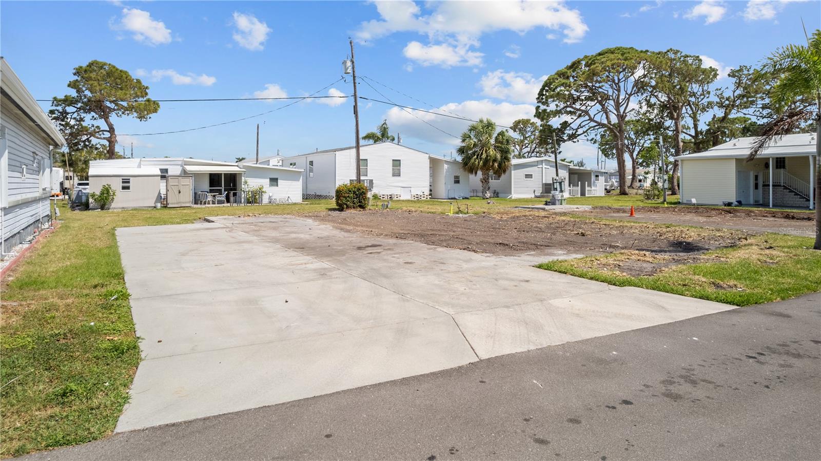 PARADISE BAY ESTATES CO-OP - Land