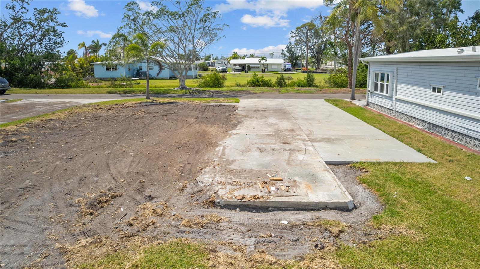 PARADISE BAY ESTATES CO-OP - Land