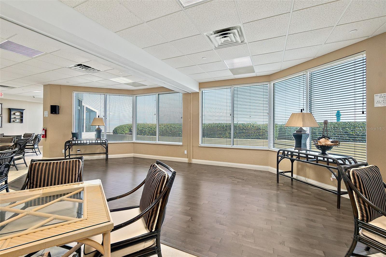 OCEANS 08 - Residential