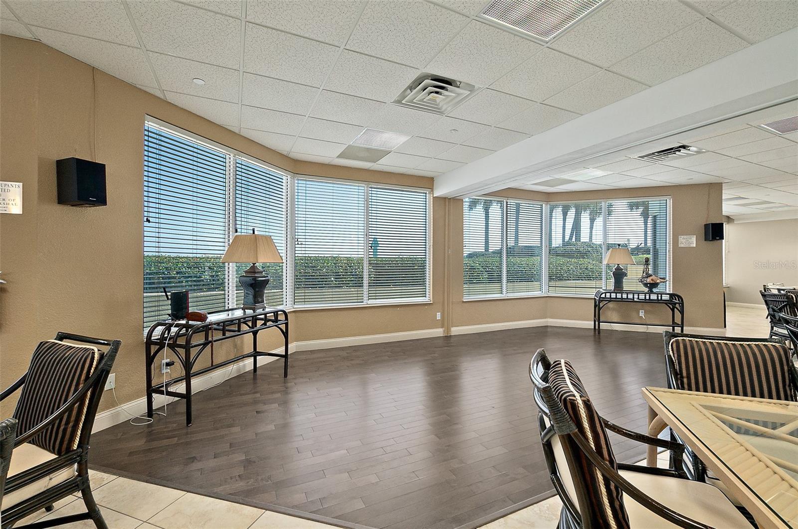 OCEANS 08 - Residential