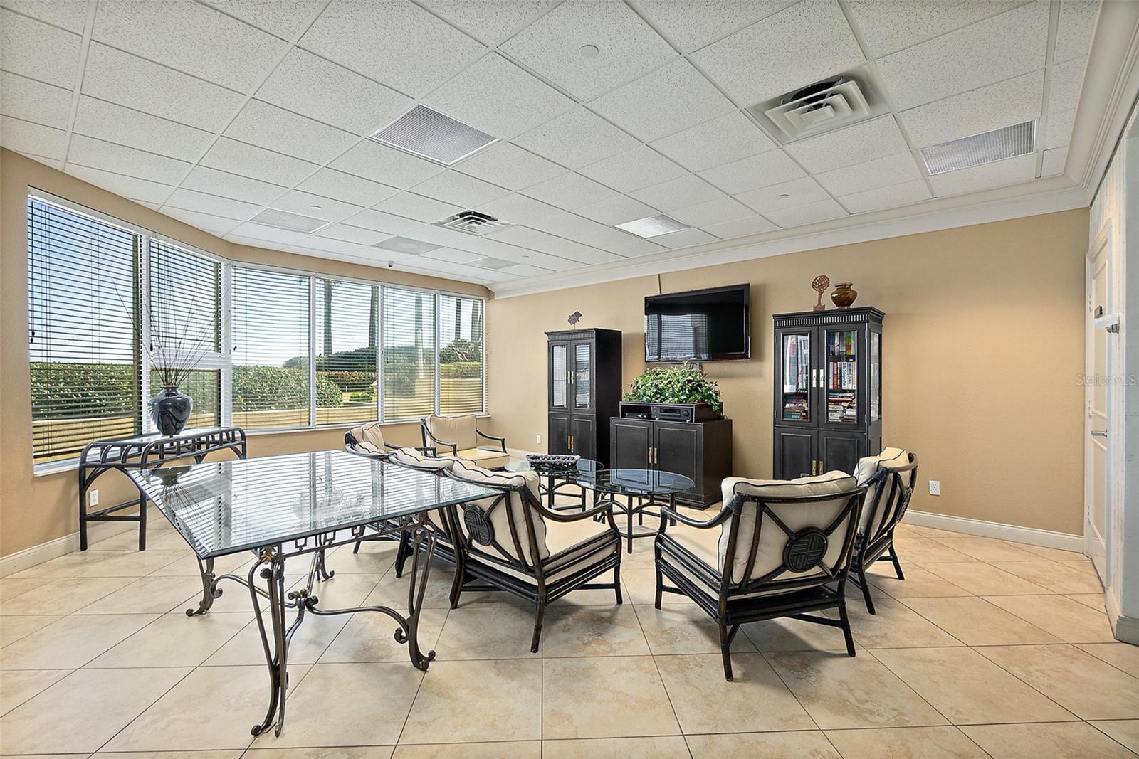 OCEANS 08 - Residential