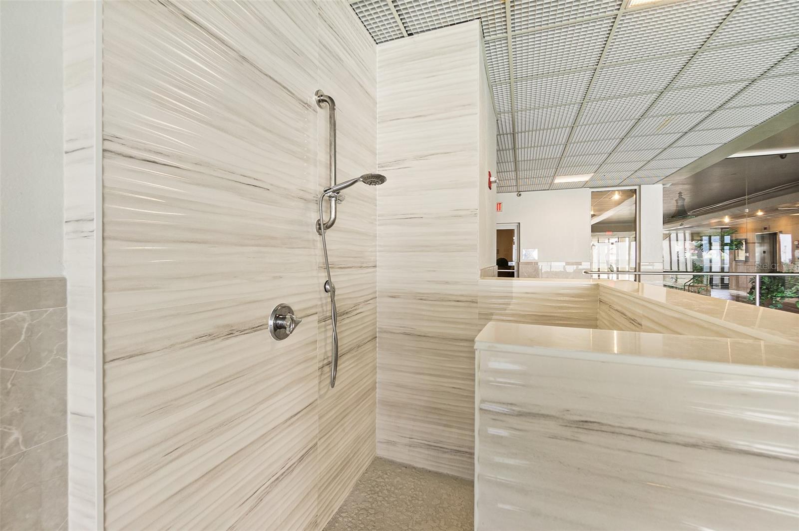 OCEANS 08 - Residential