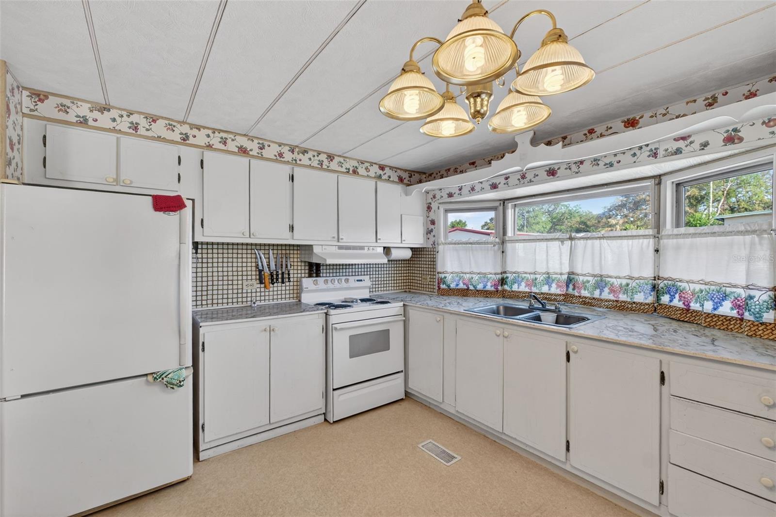 KEMPLE ESTATES - Residential