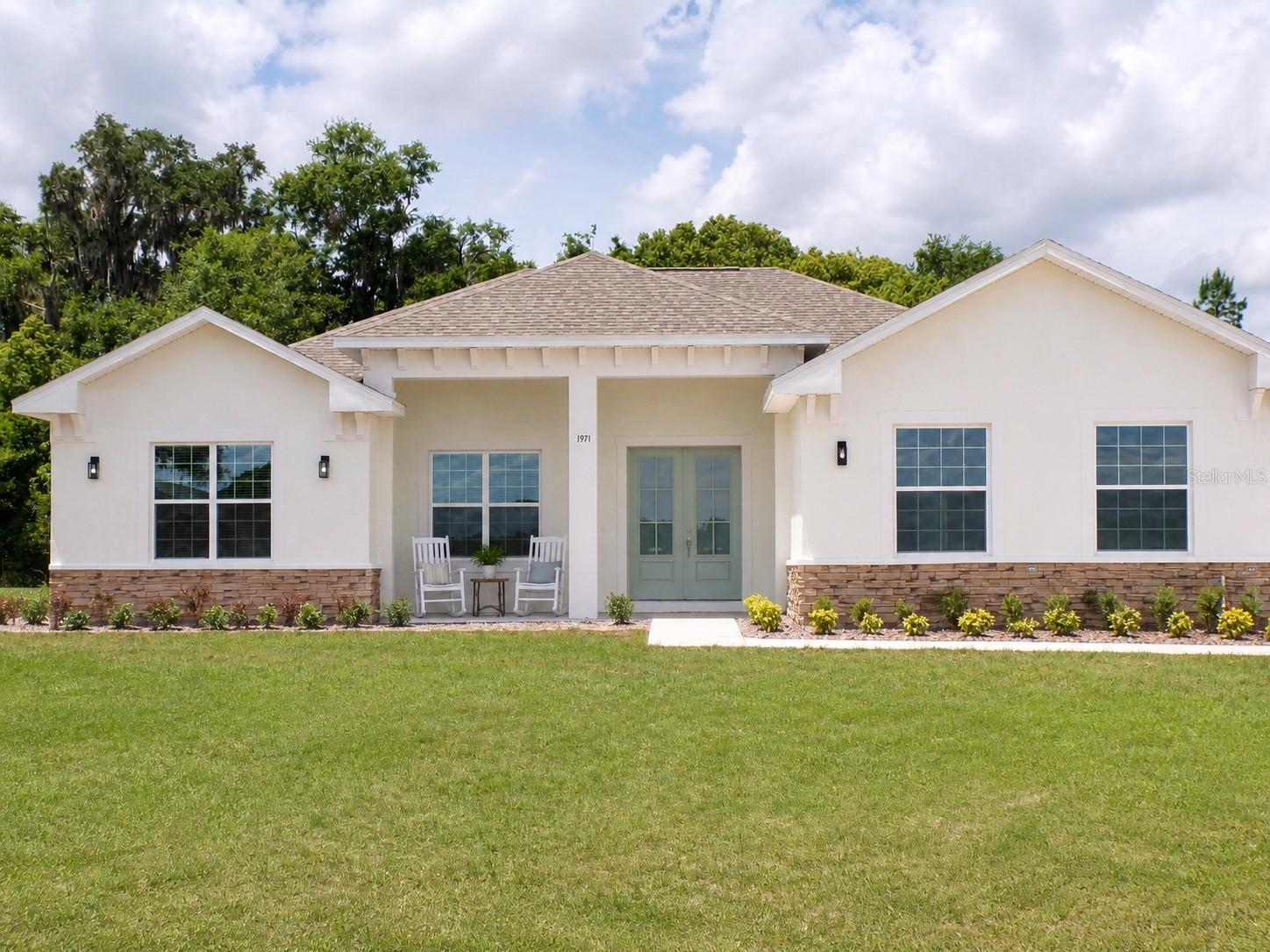 IRISH ACRES - Residential