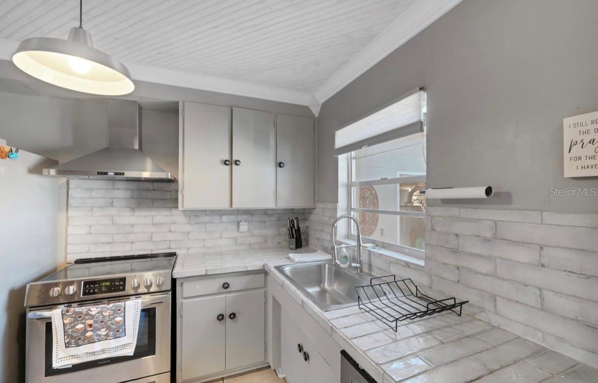 608 KERNEYWOOD DRIVE