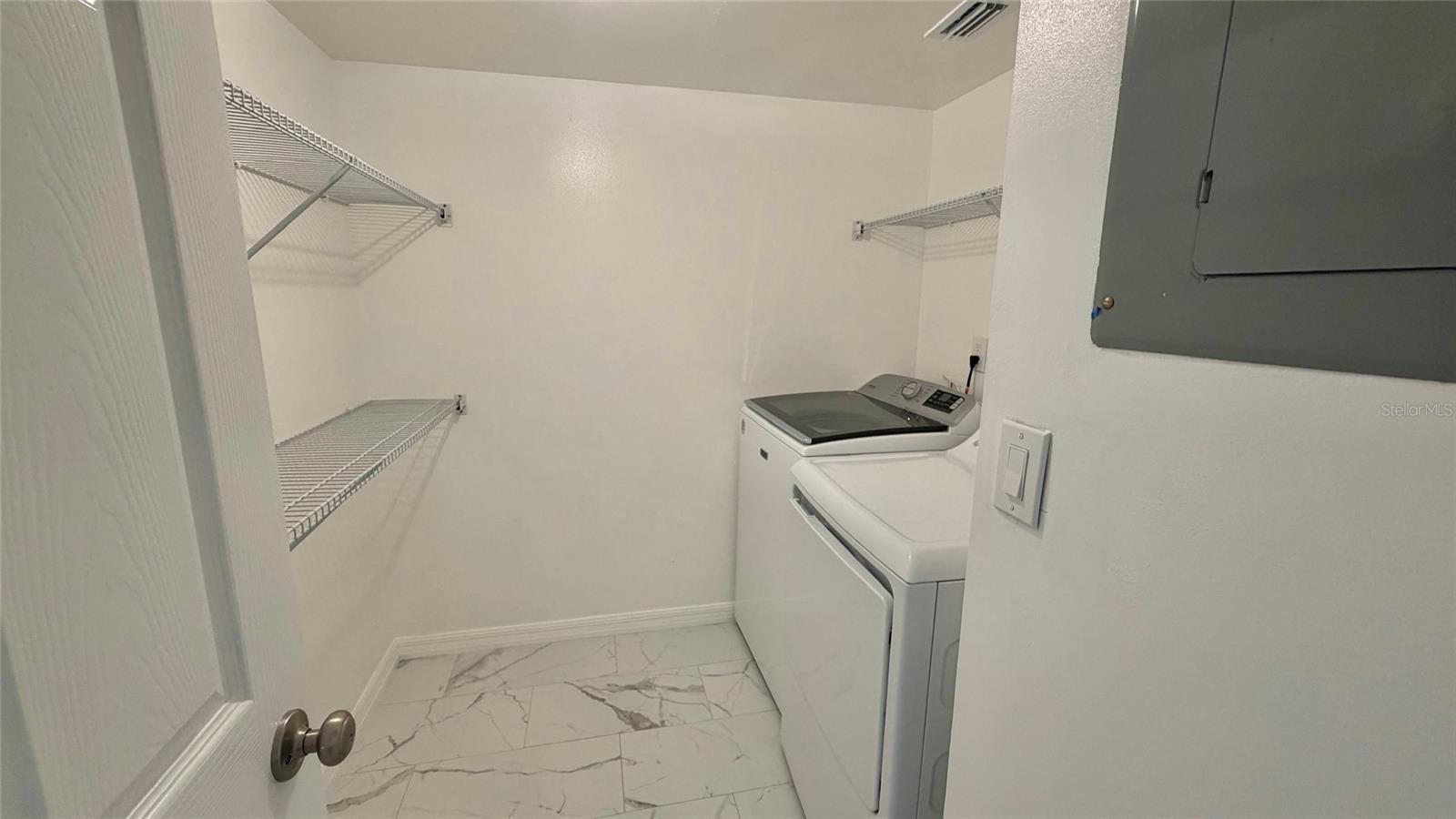 CLUB AT ORLANDO PH 12 - Residential