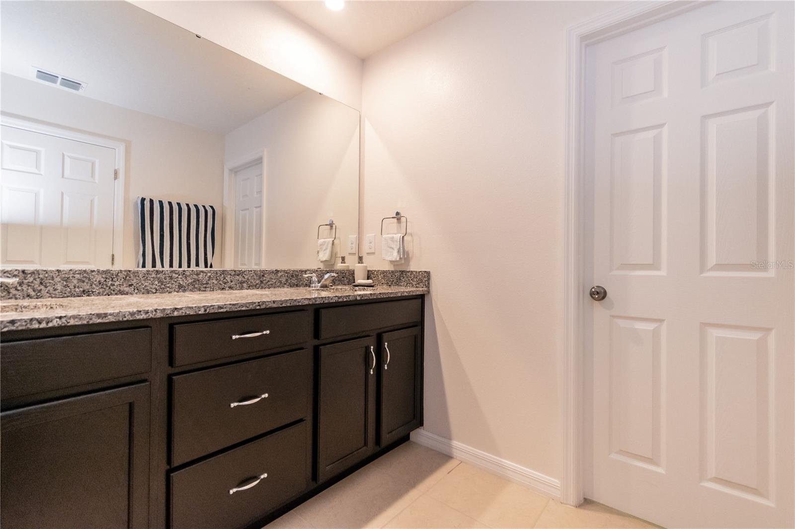 TAPESTRY PH 5 - Residential Lease