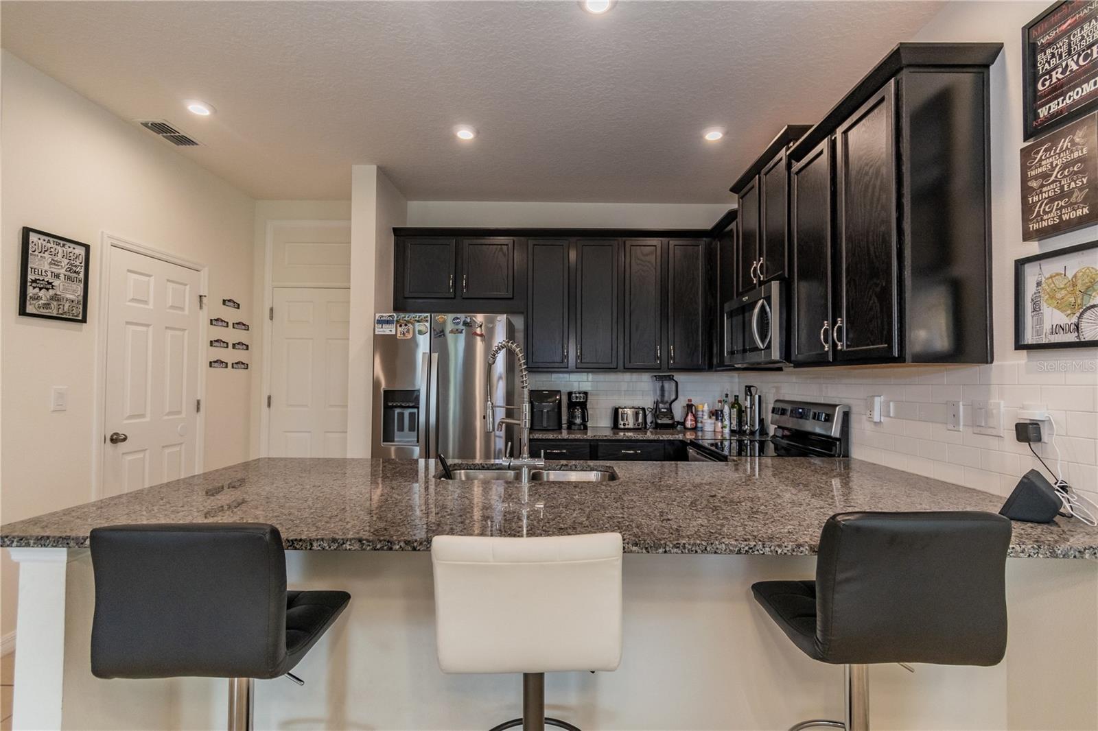 TAPESTRY PH 5 - Residential Lease