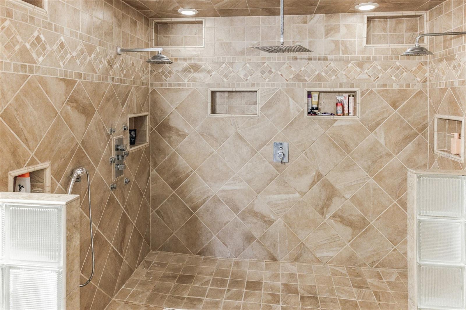 DELTONA LAKES UNIT 36 - Residential