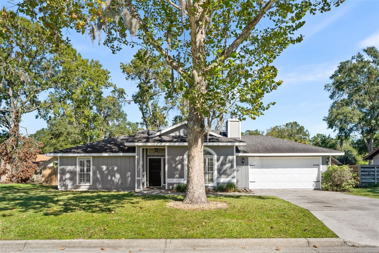 4924 NW 28TH PLACE