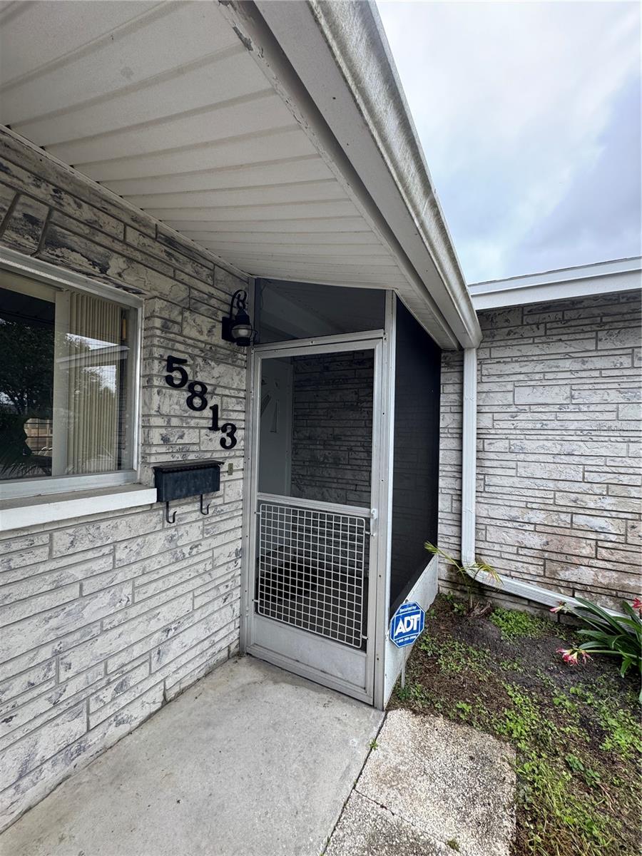 LAKE CREST MANOR - Residential