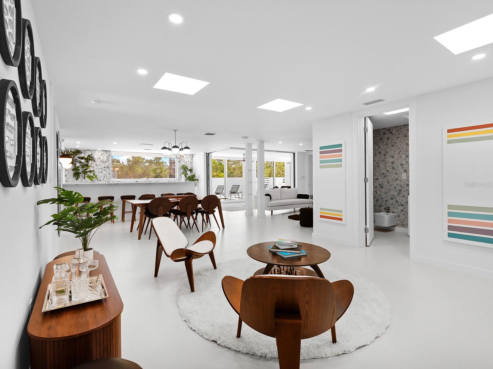 SANDERLING CLUB - Residential