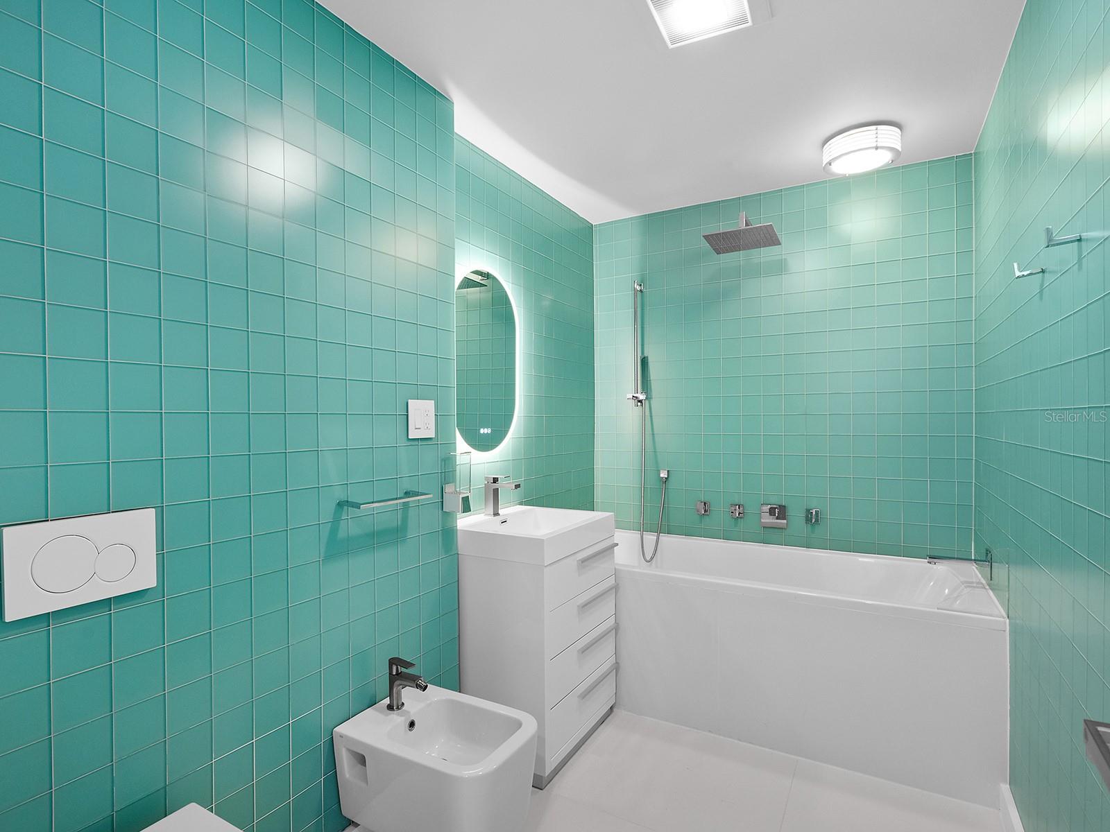 SANDERLING CLUB - Residential