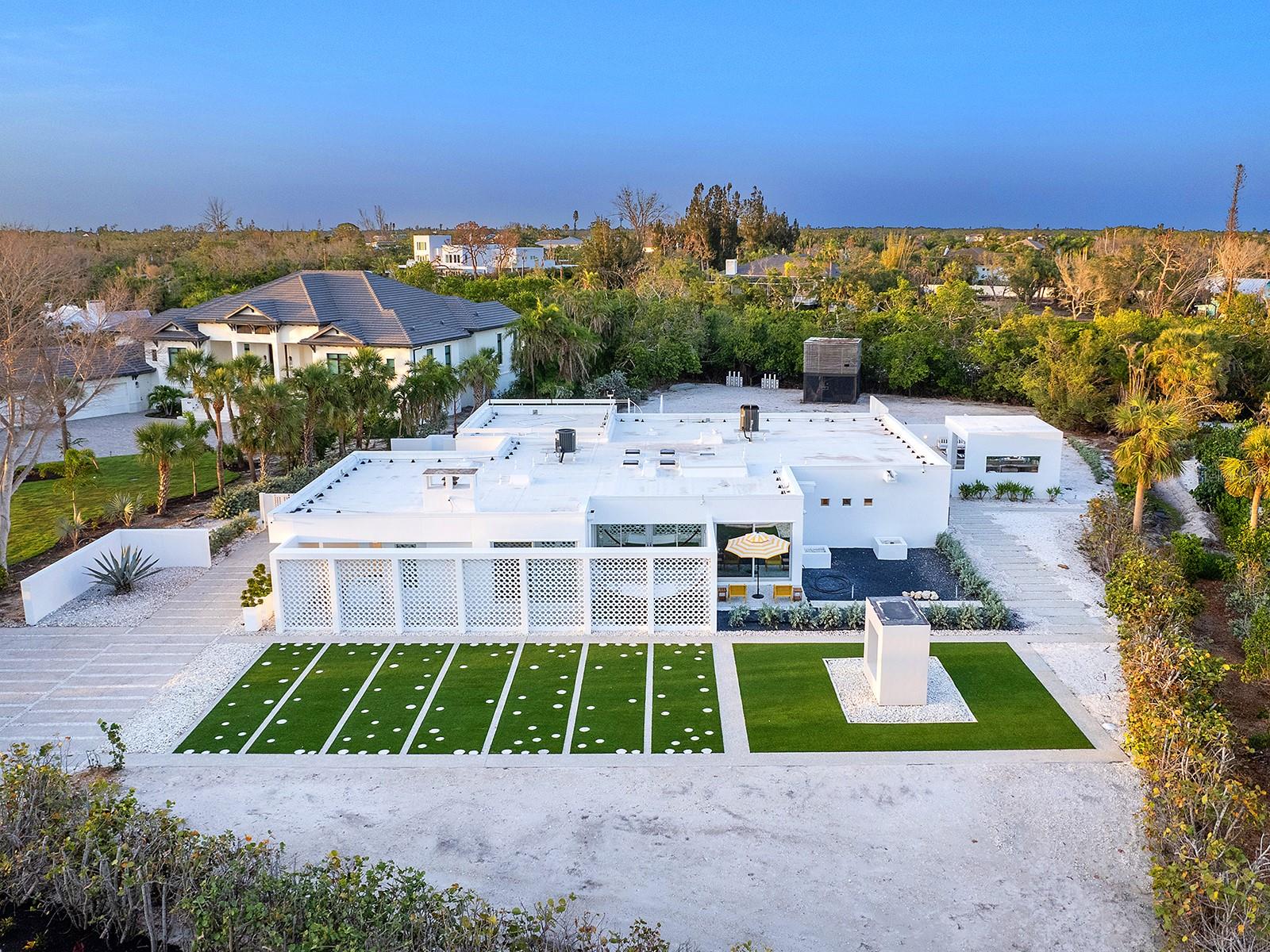 SANDERLING CLUB - Residential