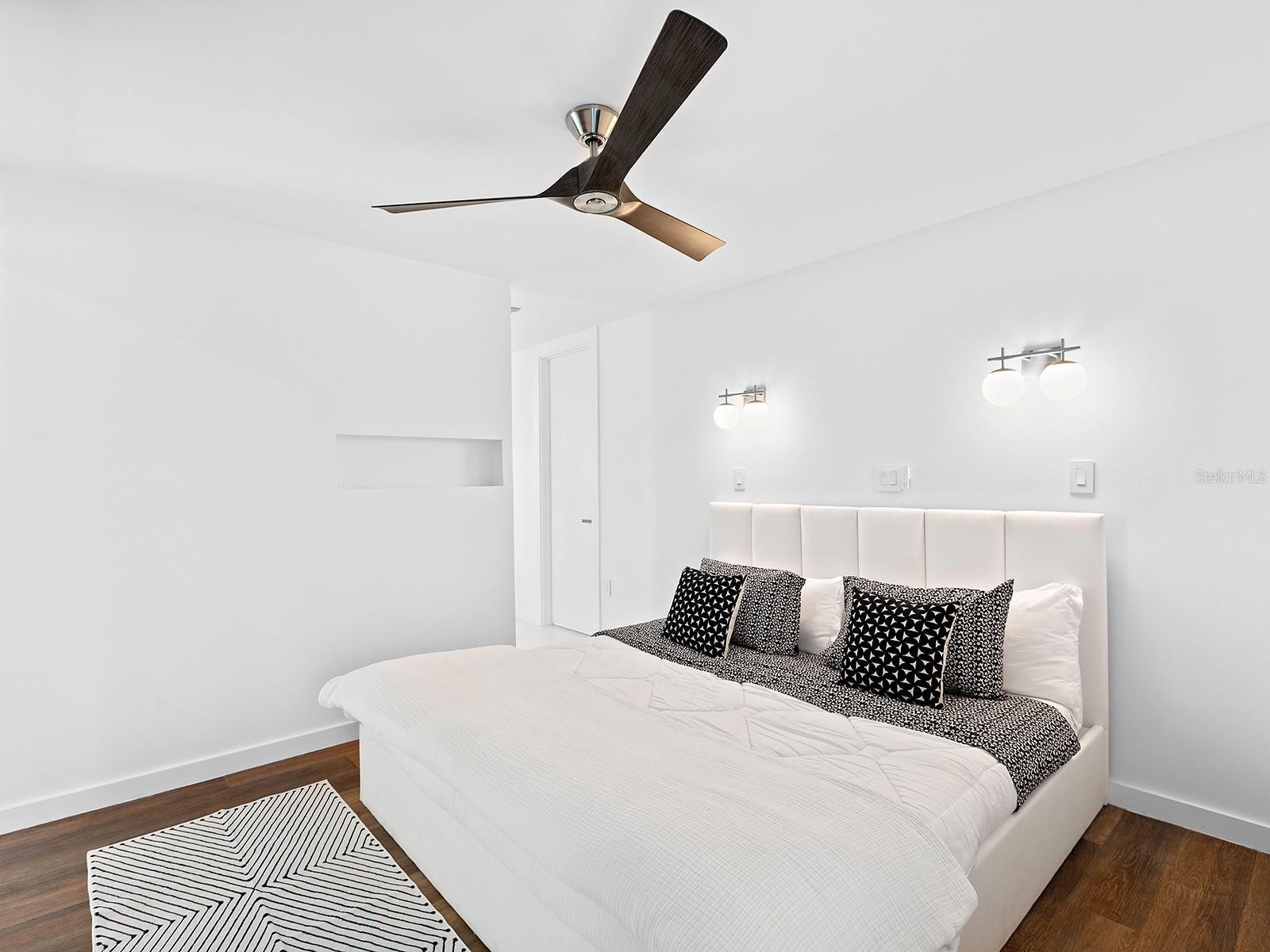 SANDERLING CLUB - Residential