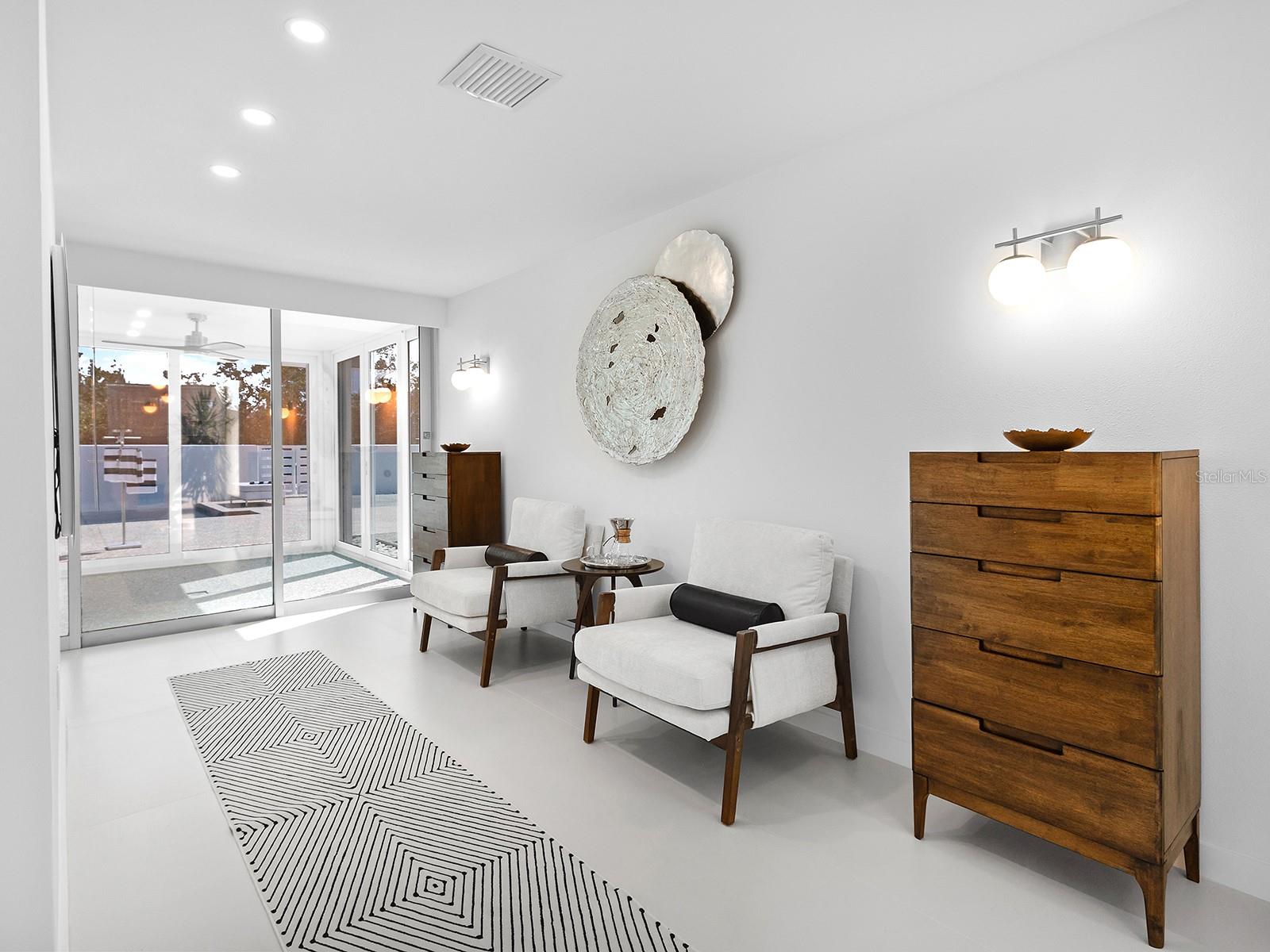 SANDERLING CLUB - Residential