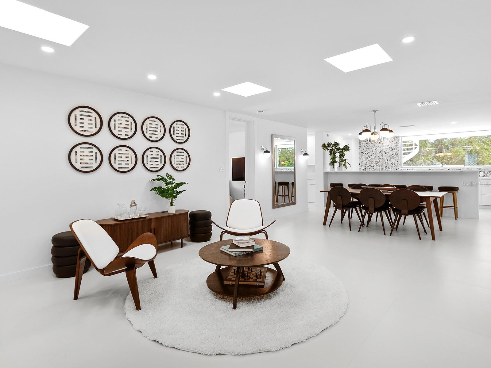 SANDERLING CLUB - Residential