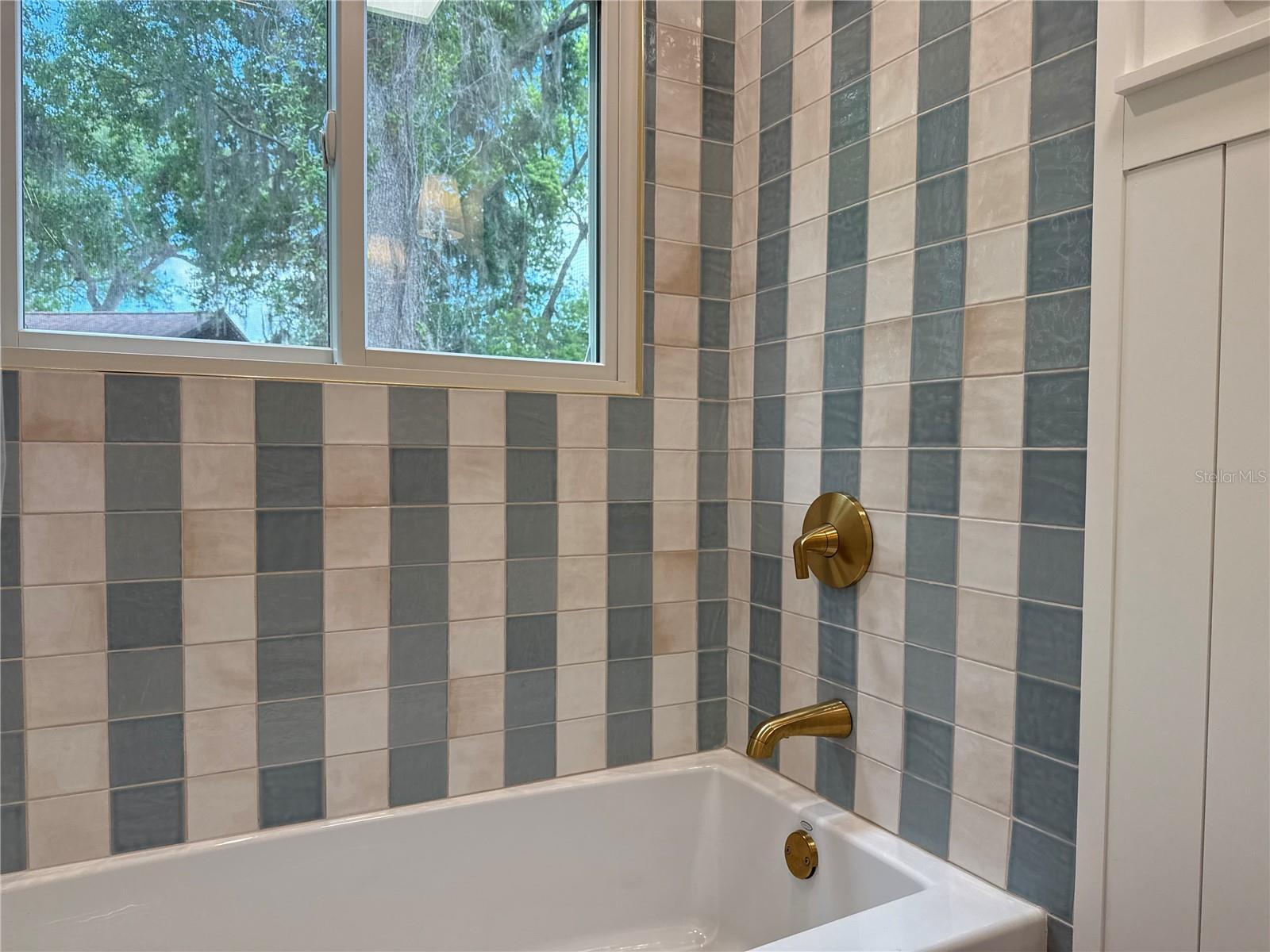 COLUMBUS HARBOR - Residential