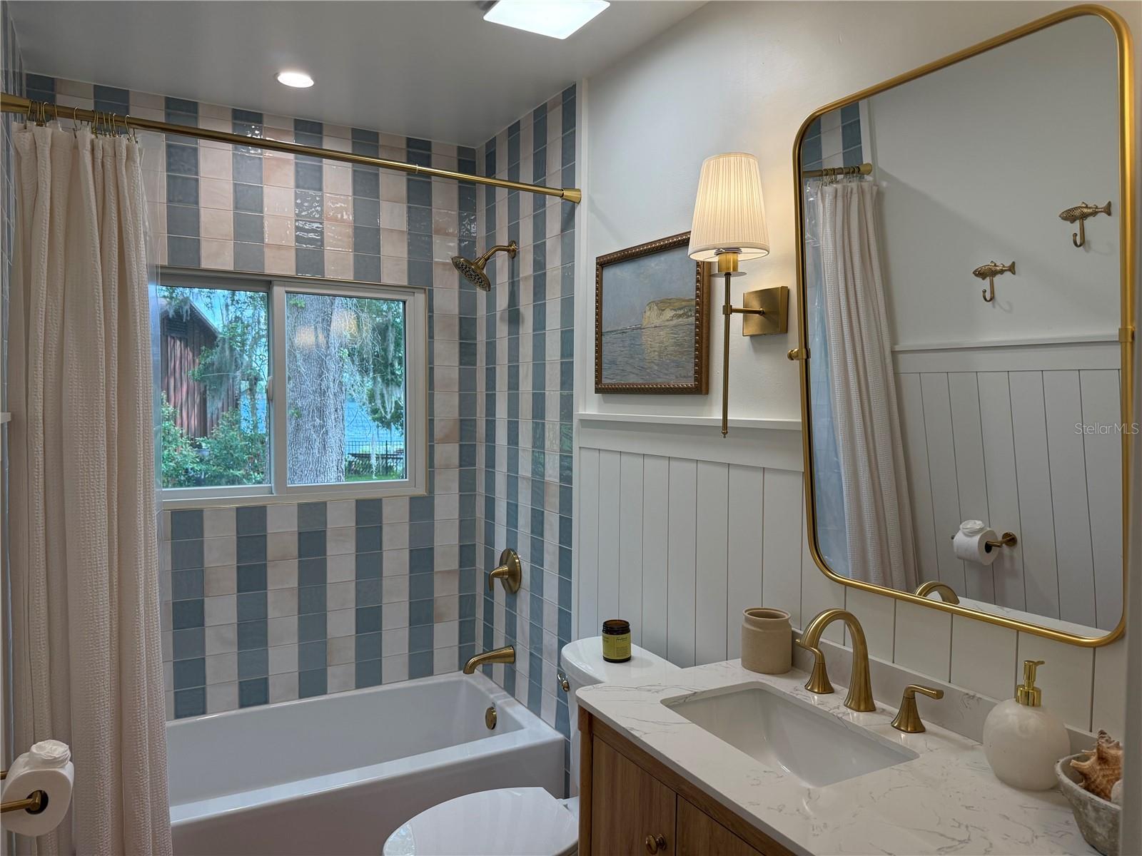 COLUMBUS HARBOR - Residential