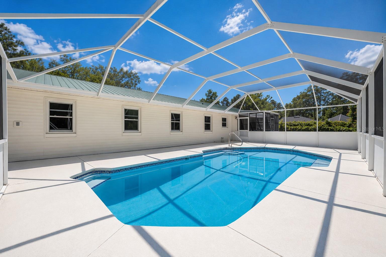 RAINBOW PARK - Residential