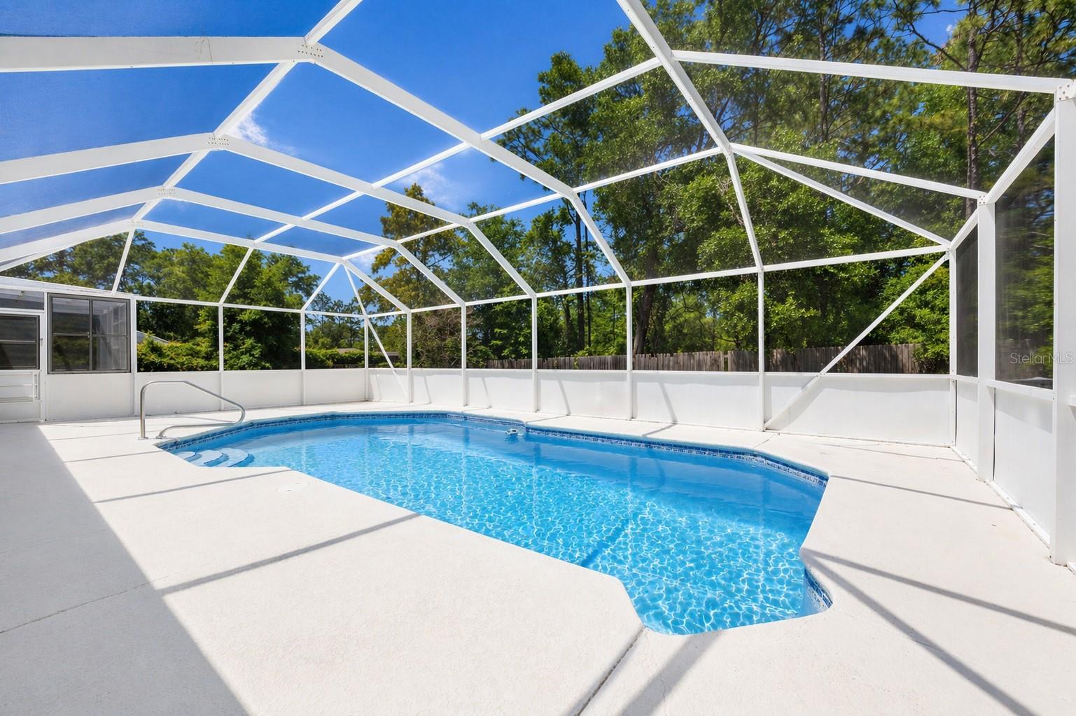 RAINBOW PARK - Residential
