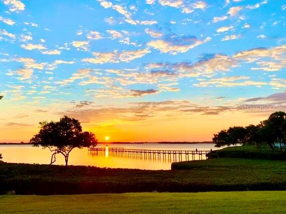 725 MANATEE AVENUE 725