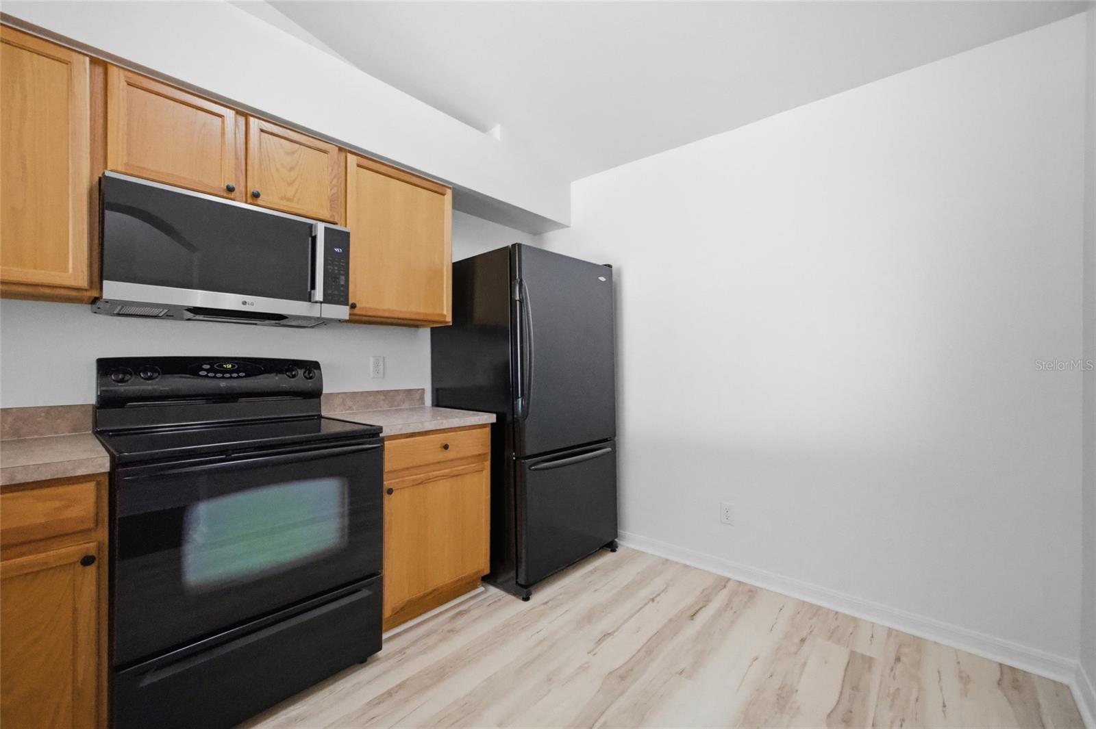 MEADOWBROOKE AT SUMMERFIELD UN - Residential
