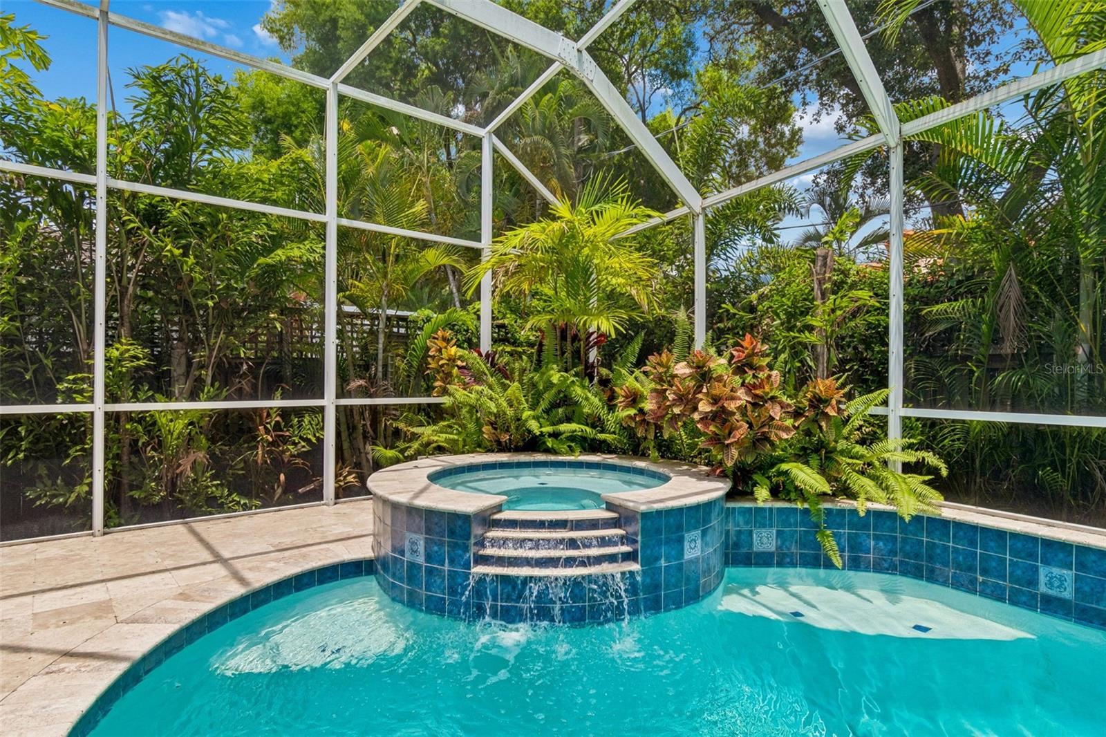 DAVIS ISLANDS PB10 PG52 TO 57 - Residential