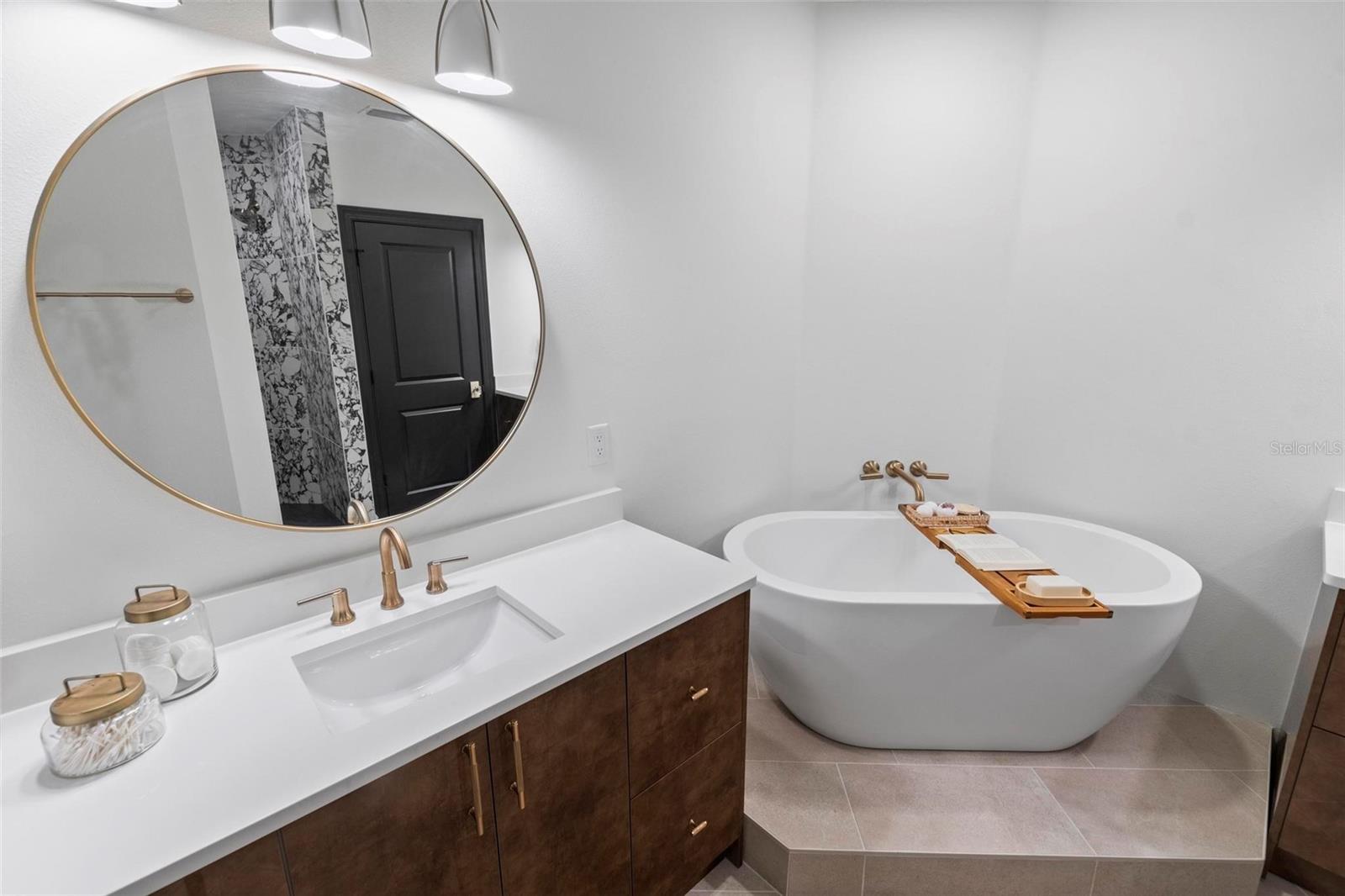 GRAND VISTA CONDO/GRAND HAVEN - Residential