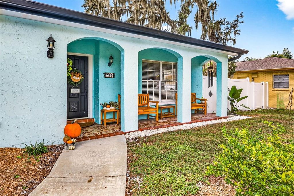 Photo of 723 Grand Circle, Temple Terrace, FL 33617 (MLS # TB8427946)