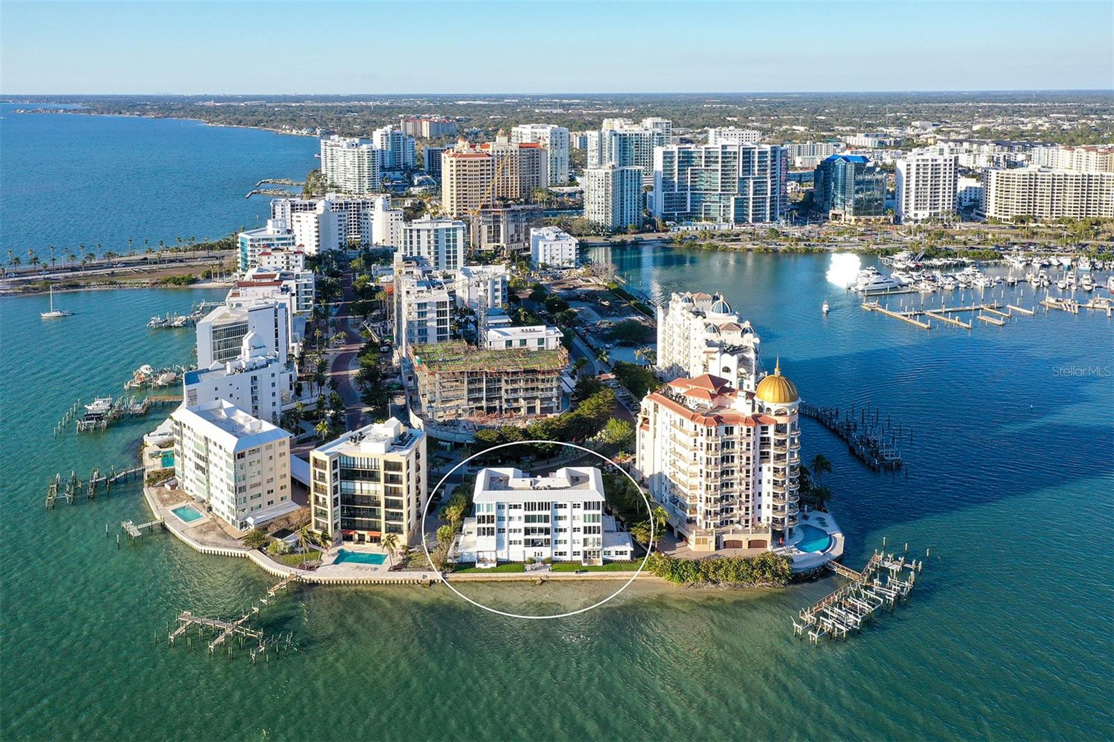 HARBOR HOUSE SOUTH - Residential