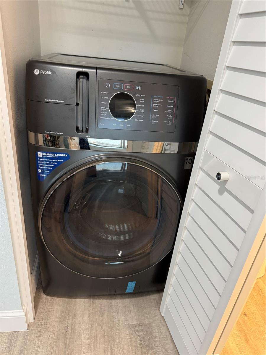 HARBOURSIDE CONDO - Residential Lease