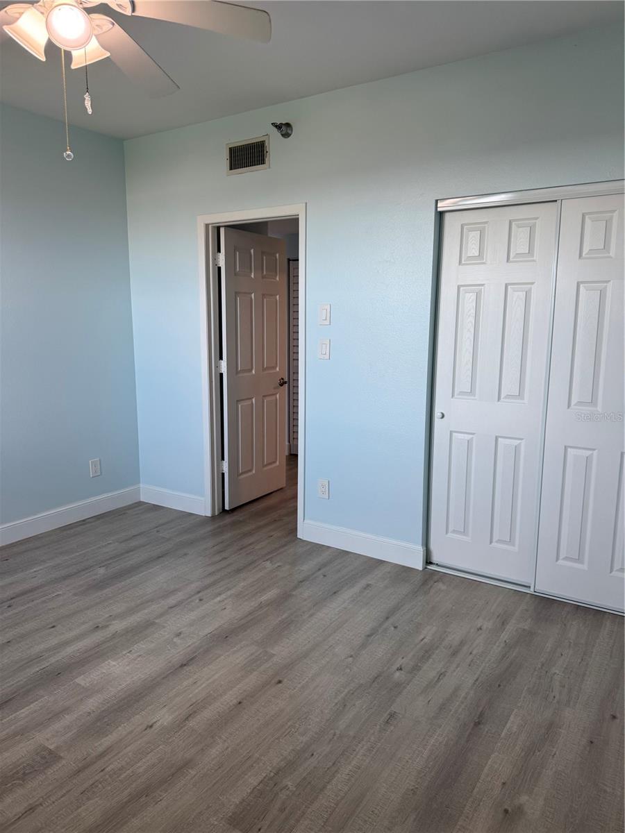 HARBOURSIDE CONDO - Residential Lease