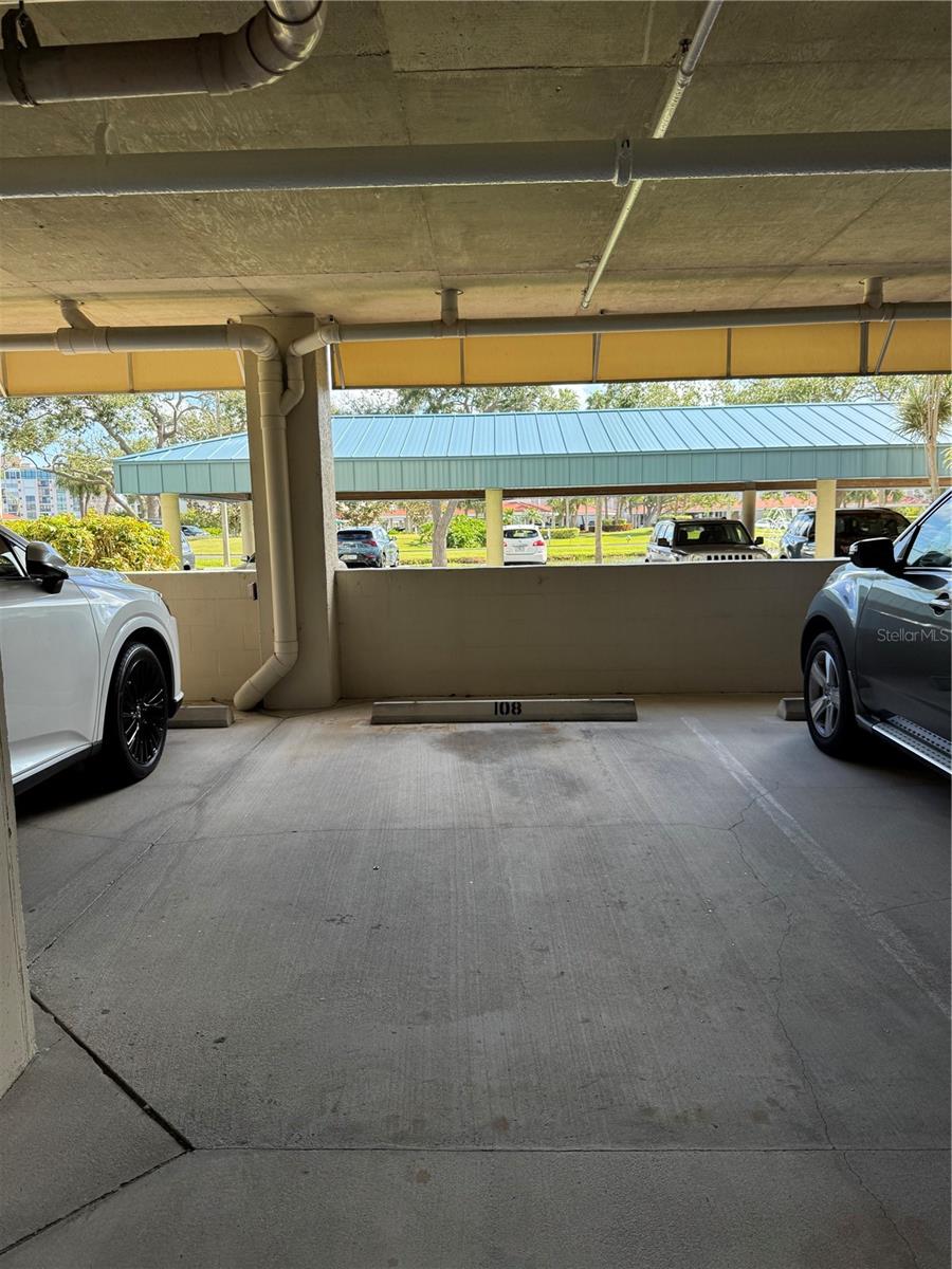 HARBOURSIDE CONDO - Residential Lease