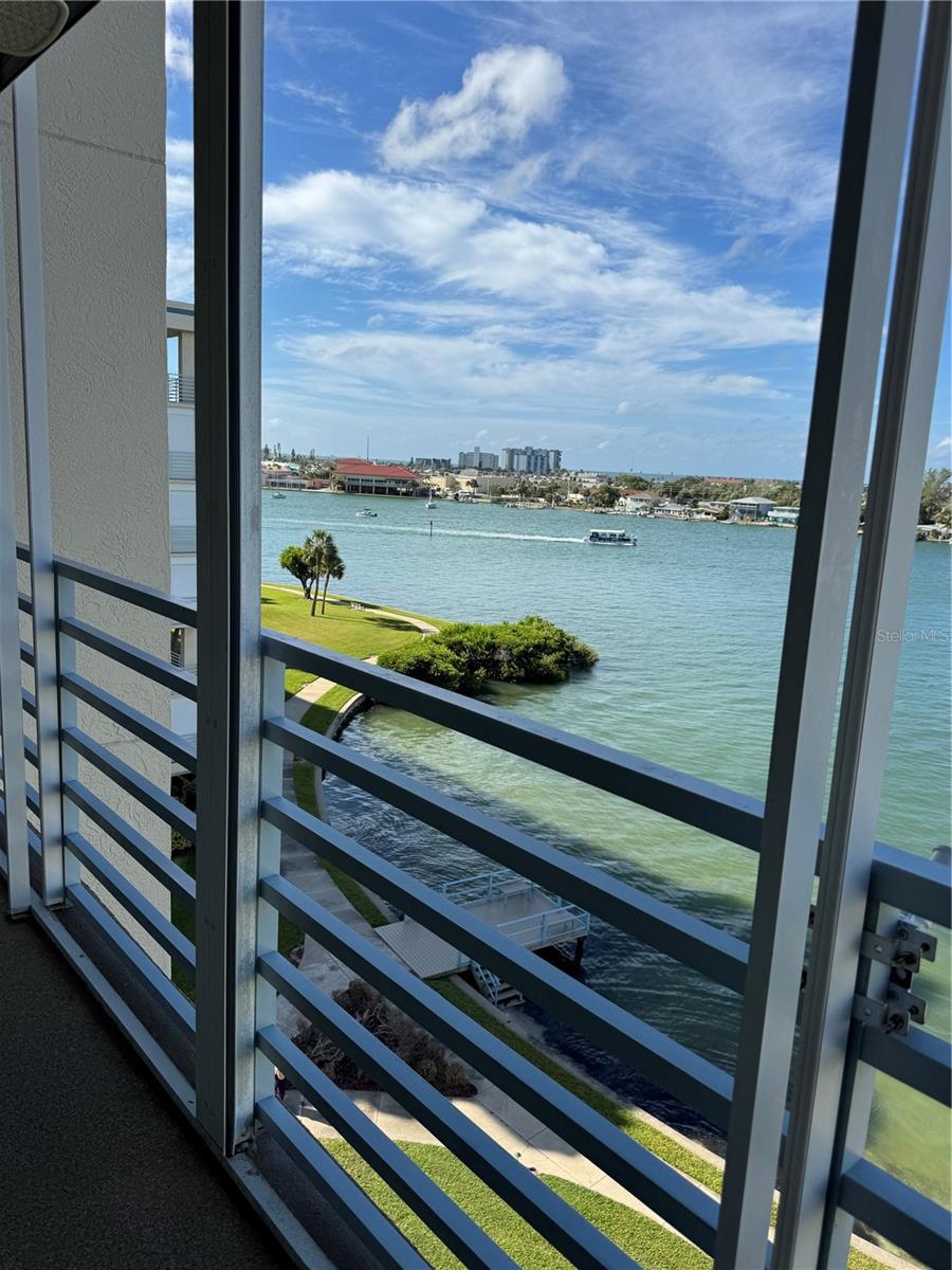 HARBOURSIDE CONDO - Residential Lease
