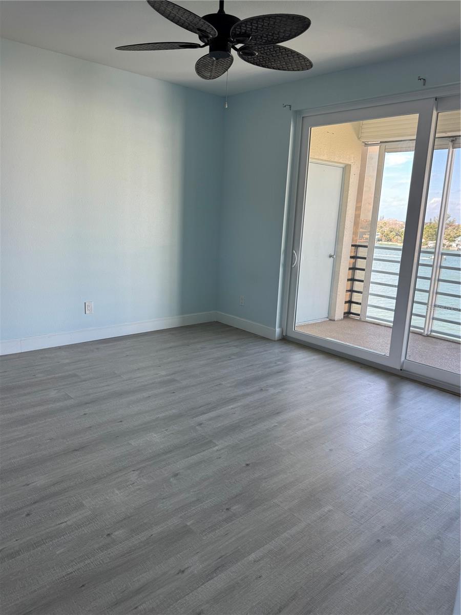 HARBOURSIDE CONDO - Residential Lease