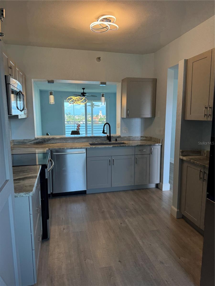 HARBOURSIDE CONDO - Residential Lease