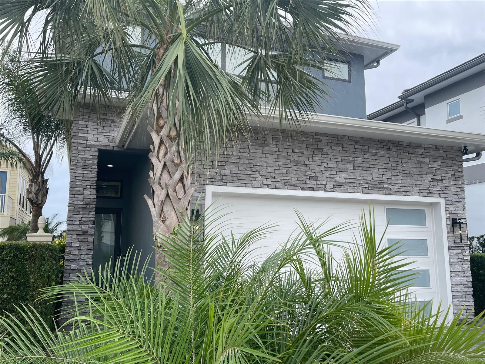 REUNION - LIBERTY BLUFF - Residential